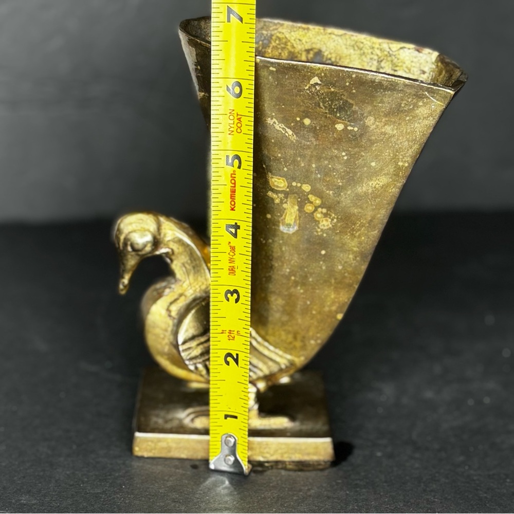 Bird-Shaped Vintage Flower Vase Handcrafted Brass Planter Decorative Showpiece - Picture 7 of 8